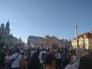 FOTO, VIDEO: Podívejte se na záběry ze setkání na podporu demonstrantů v Bělorusku