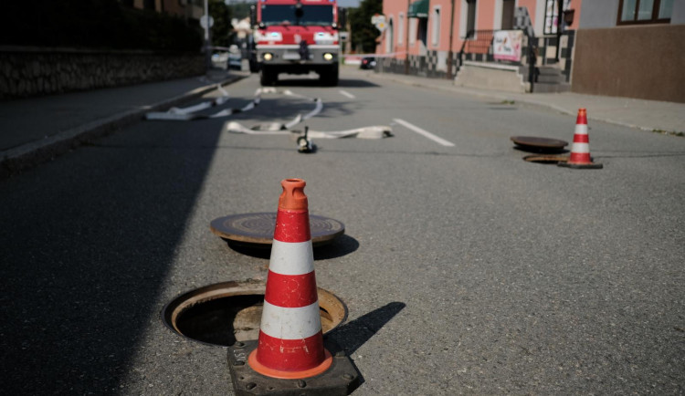 FOTO: Únik plynu uzavřel brněnskou Belcrediho ulici