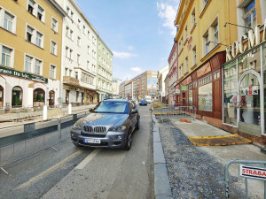 Začíná uzavírka Koněvovy ulice na pražském Žižkově. Potrvá do konce října