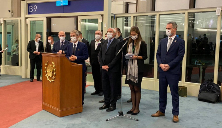 Prezident Zeman odmítl zvát Vystrčila na schůzky týkající se diplomacie