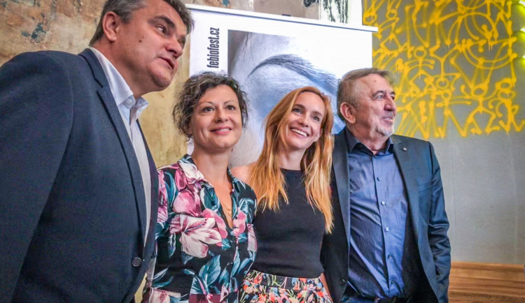 Letošní Febiofest vzdá poctu režiséru Menzelovi a uvede ve světové premiéře dokument o Karlu Gottovi