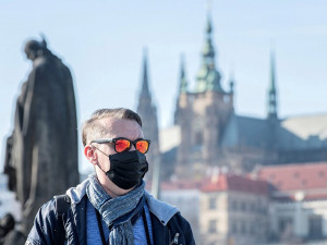Počet nakažených opět překonal rekord. V Praze jich přibylo přes dvě stě