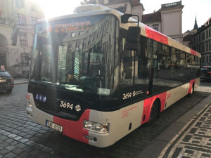 FOTO, VIDEO: Praha představila autobus s novým designem. Podívejte se na video