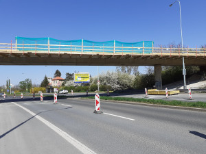 FOTO: Most přes Jeremiášovu ulici byl dokončen o měsíc dříve, než se původně plánovalo