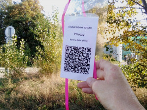 Trojskou kotlinu si budete moct projít s chytrým telefonem. Těšit se můžete na čtyřicet cedulek s QR kódy