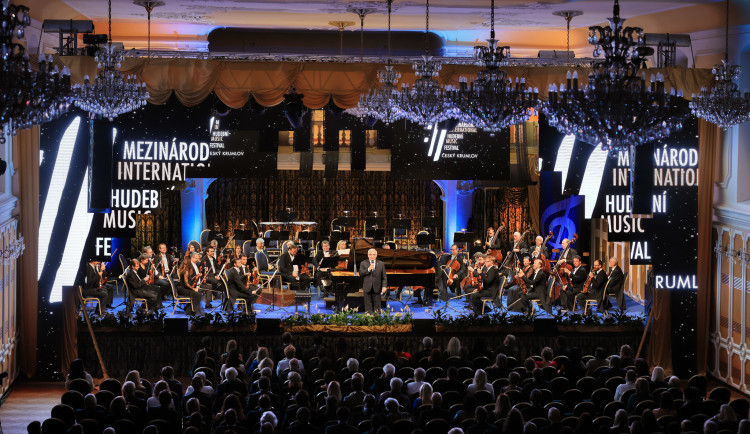 Koncert České filharmonie uzavřel 29. ročník Mezinárodního hudebního festivalu Český Krumlov