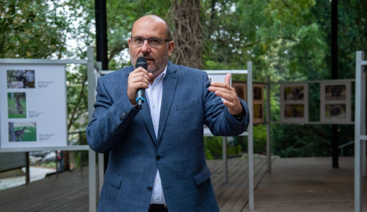 VIDEO: Zavřené pražské zoo mohou pomoci například adopce zvířat, říká ředitel Miroslav Bobek