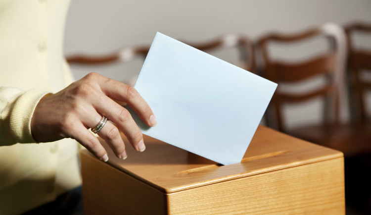 Karlovaráci opouští VOK, povolební vyjednávání budou ještě složitější