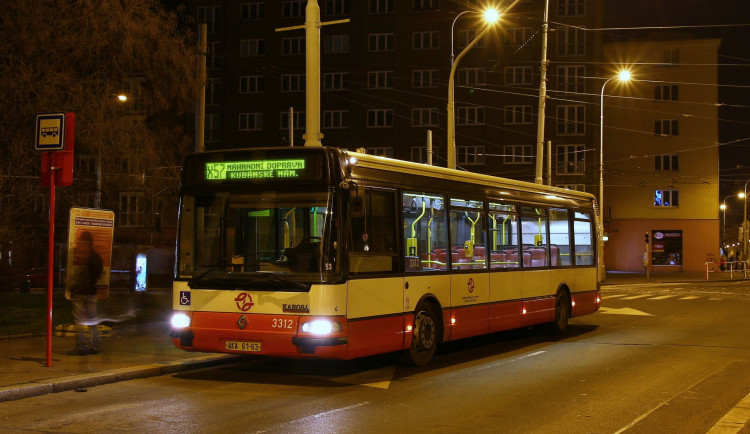 noční bus