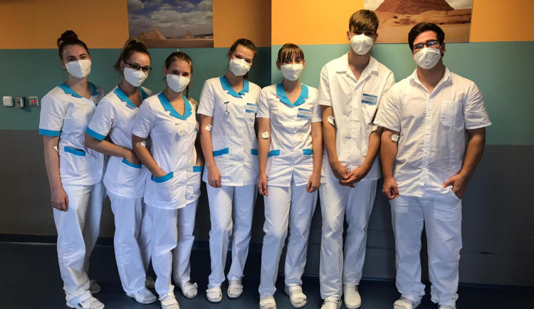 Karlovarský kraj otevře další COVID Centrum a naléhavě hledá dobrovolníky a zdravotníky