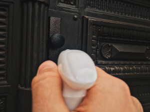 LEPŠÍ MĚSTO: Pražská iniciativa dezinfikuje veřejná místa. Pomoci může kdokoliv