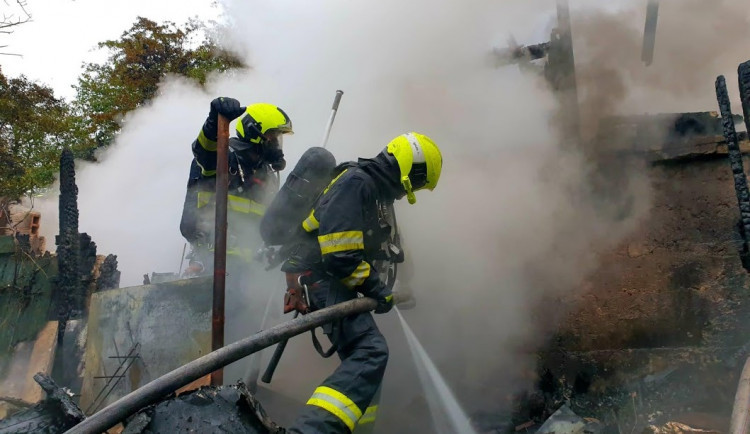 V Praze přibývá hasičů  nakažených koronavirem. Sbor musel přijmout další opatření
