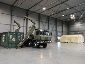 FOTO: Polní nemocnice v Letňanech bude sloužit k doléčení pacientů. Nabídne 500 lůžek