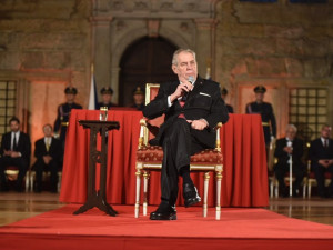 Ceremoniál 28. října na Pražském hradě letos nebude. Přesouvá se na příští rok