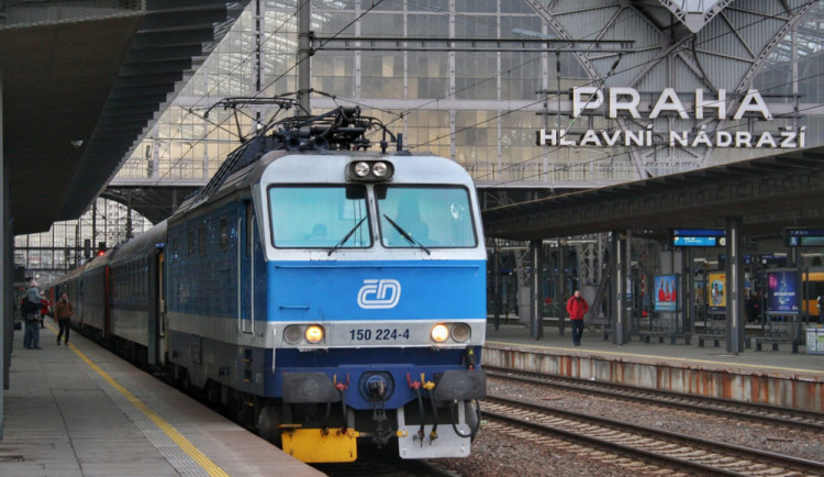 České dráhy omezí provoz vlaků mezi Prahou a Ostravou. Počet cestujících stále klesá
