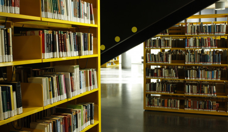 Městská knihovna nabízí on-line členství a nové e-knihy