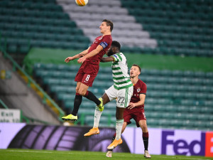FOTO: Pražská "S" v Evropské lize zářila. Slavia doma porazila Nice, Sparta zvítězila nad Celticem