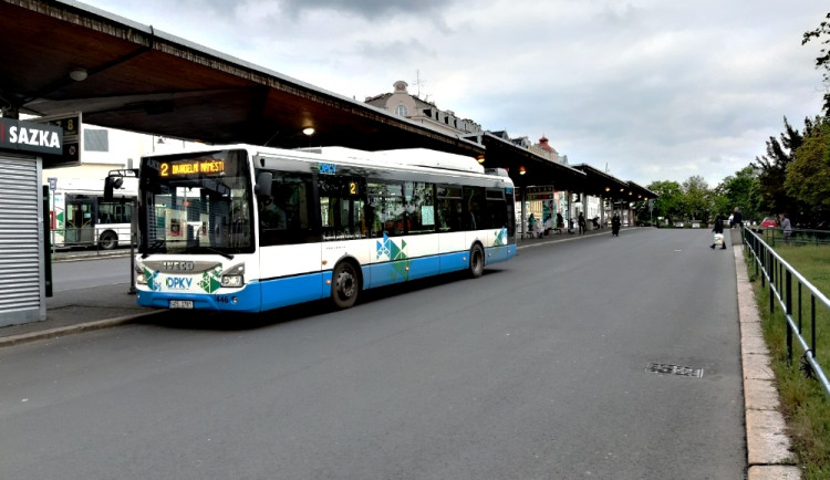 Noční autobusové linky v Karlových Varech jezdit nebudou