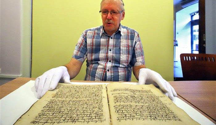 Kronika Chebu z 18. století se prodávala na bleším trhu v německém Frankfurtu