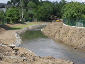 Říčka Rokytka v Kyjích již neohrožuje zástavbu