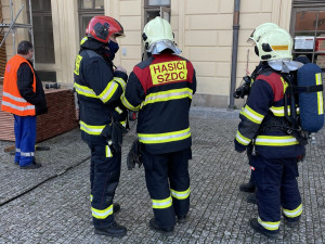 FOTO, VIDEO: Dnes dopoledne hořelo na Masarykově nádraží v Praze