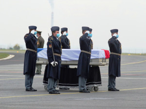 Prezident Zeman udělí tragicky zesnulé vojákyni Tiché in memoriam medaili Za hrdinství