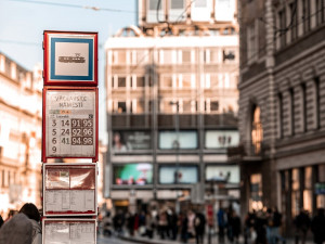 Posunul se zákaz vycházení, jízdní řády pražské MHD se však zatím nemění