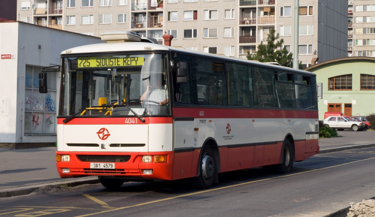 Dopravní podnik bude mít od pátku jen nízkopodlažní autobusy