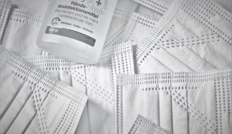 Česko pošle čtyřem zemím ochranné pomůcky ke zvládání epidemie celkem za více než 17 milionů