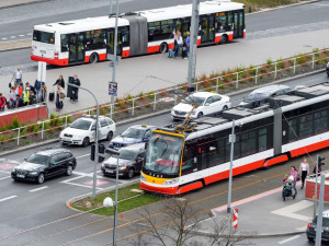 Dopravní podnik posílí některé denní i noční spoje vybrané pražské MHD