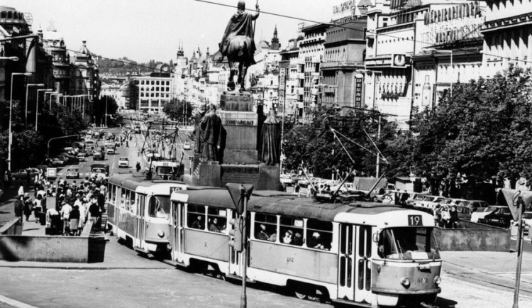 Od poslední tramvaje, která projela přes Václavské náměstí, uběhlo už čtyřicet let