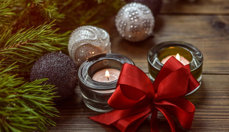 Co na Štědrý den a Boží hod přináší štěstí a co smůlu? Přečtěte si, co byste dnes a zítra (ne)měli dělat