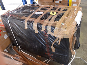 FOTO: Celníci zadrželi na letišti v Praze 462 kilogramů rostlinné drogy