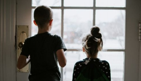 Hrajte si na hrdiny i detektivy. 5 tipů, jak se zabavit během pandemie