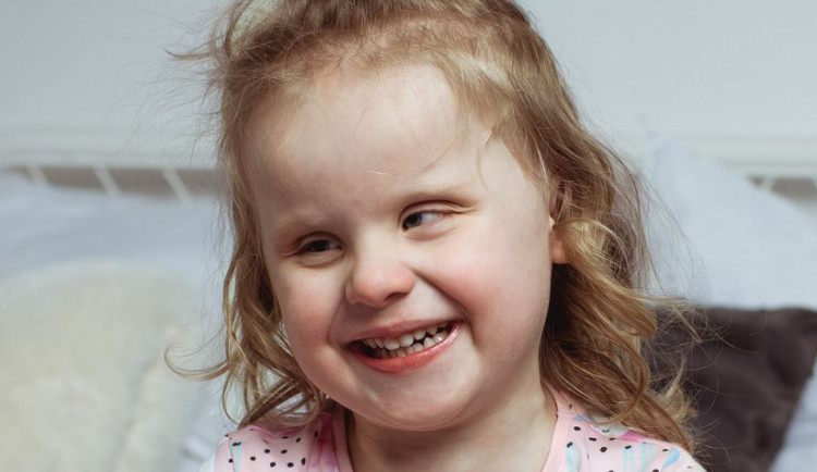 size4-16101064925749-152-tinka-4-z-jihlavy-trpi-mozkovou-slepotou-diagnoze-jsme-dlouho-nemohli-uverit-rikaji-rodice