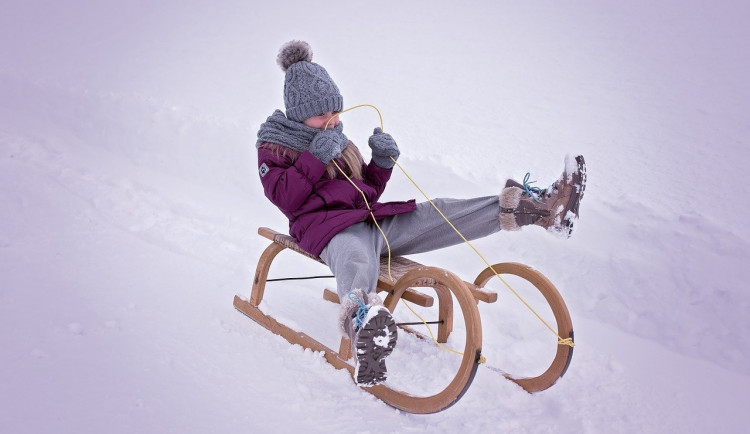 Sáňkovat nemusíte jezdit do hor, dvě dráhy najdete v lázeňských lesích