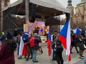 FOTO: V centru Prahy demonstrovaly tři tisíce lidí proti vládním opatřením