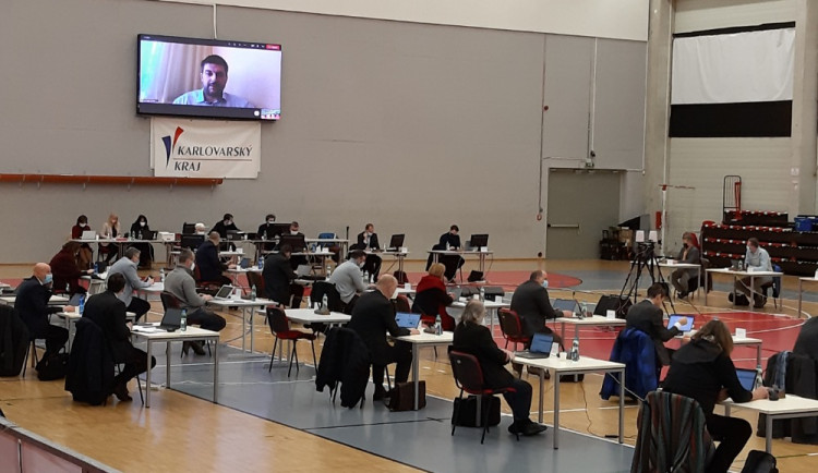 Bývalá hejtmanka označila vládnoucí koalici Karlovarského kraje za aroganci moci