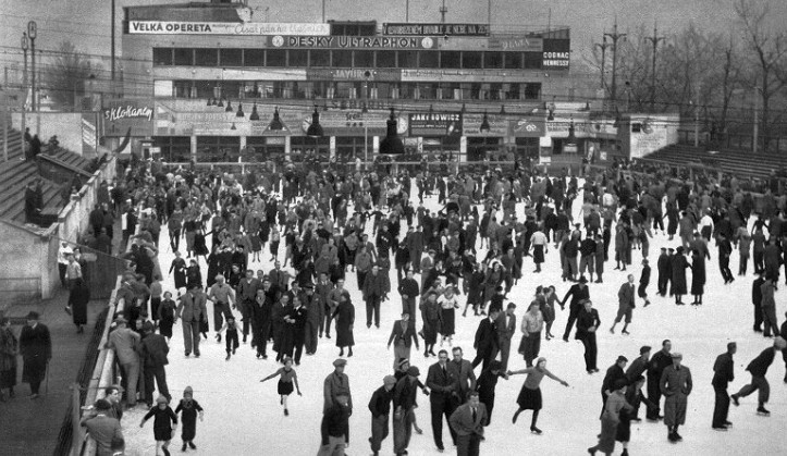 Stadion na ostrově Štvanice hostil historicky první zápas na umělém ledě už před 90 lety