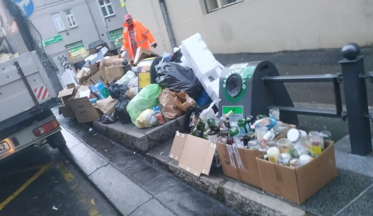 FOTO: V některých lokalitách Prahy 3 se bude odpad vyvážet nově třikrát denně