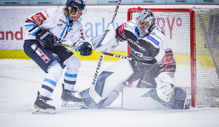 Po sérii čtyř domácích zápasů hraje dnes Energie v Liberci