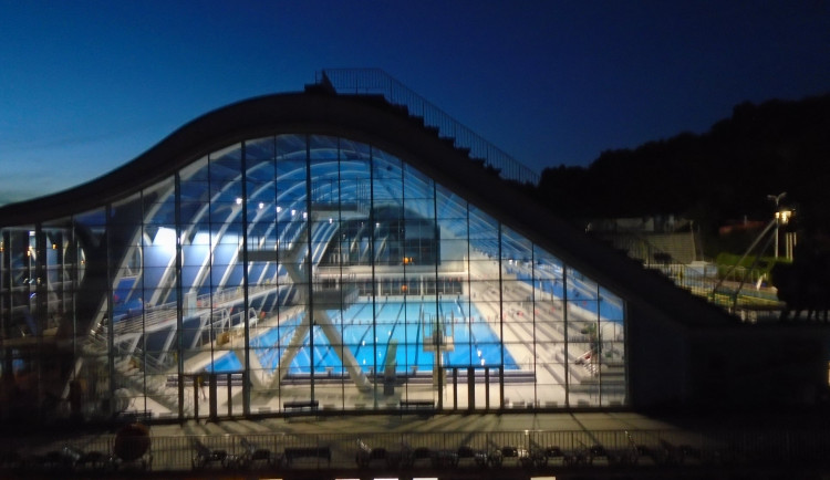 Plavecký stadion v pražském Podolí byl zařazen mezi kulturní památky