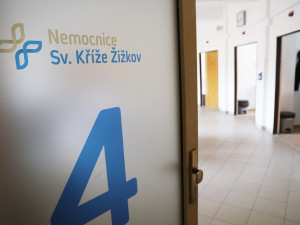 FOTO: Nemocnice Sv. Kříže v Praze 3 může okamžitě začít očkovat proti koronaviru. Nyní žádá o schválení i vakcíny
