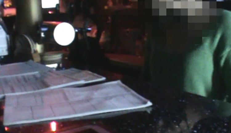 VIDEO: Strážníci v Praze 6 odhalil další otevřenou restauraci