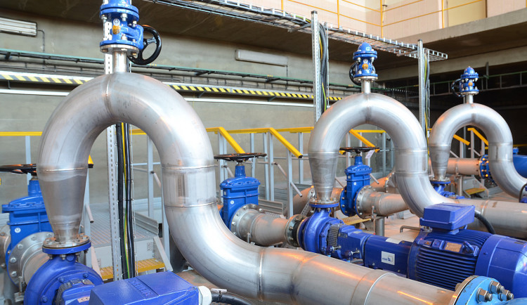 Přes 300 případů nelegálního nakládání s vodou odhalily loni Pražské vodovody a kanalizace