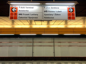 FOTO: Metro Palmovka se dočkalo nové navigace pro cestující