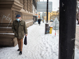 Sněhová peřina přikryla Prahu. Podívejte se na zasněžené hlavní město