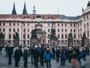 Počet turistů v Praze loni meziročně klesl o 73 procent. Na vině je koronavirus