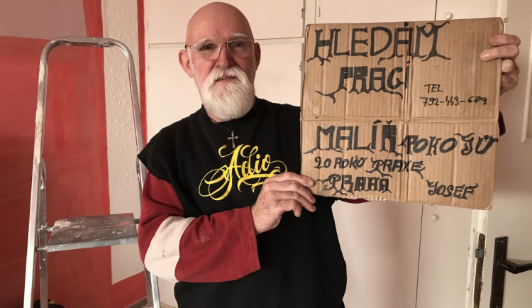 Mrtvá dcera, život bezdomovce a teď vlna solidarity. Přečtěte si příběh malíře Josefa z metra