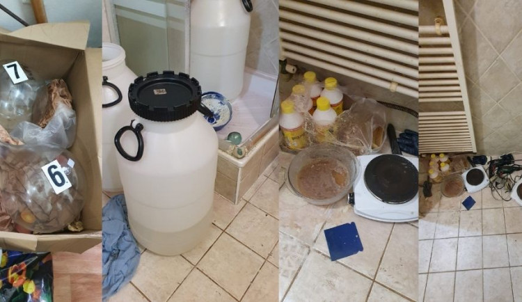 Při vaření pervitinu v bytě došlo k výbuchu. Popáleného vařiče zadrželi kriminalisté